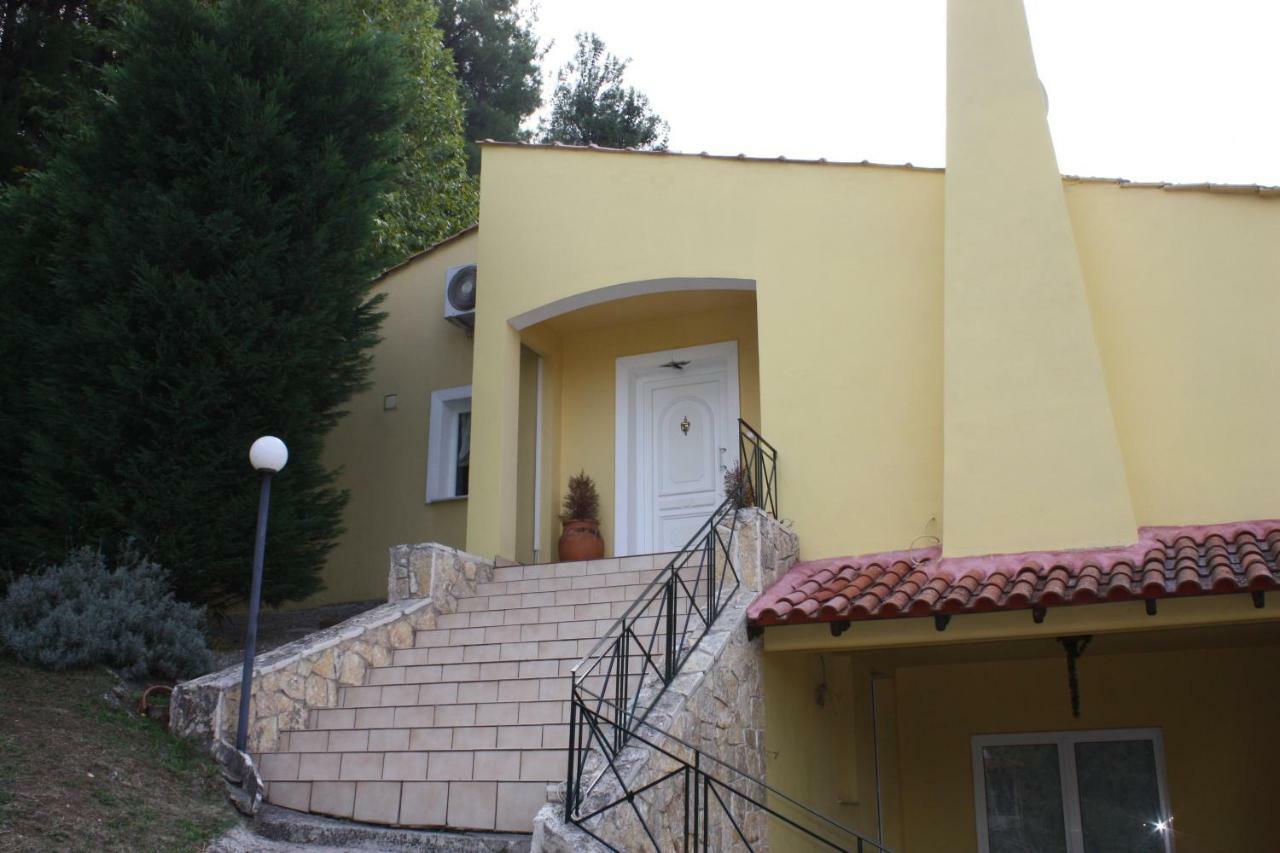 Six Steps From The Forest Zigos  Exterior foto